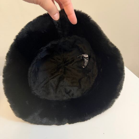 Koolaburra by UGG Bucket Hat Leather Suede Faux Fur Lined Winter Black Size L/XL main image 8